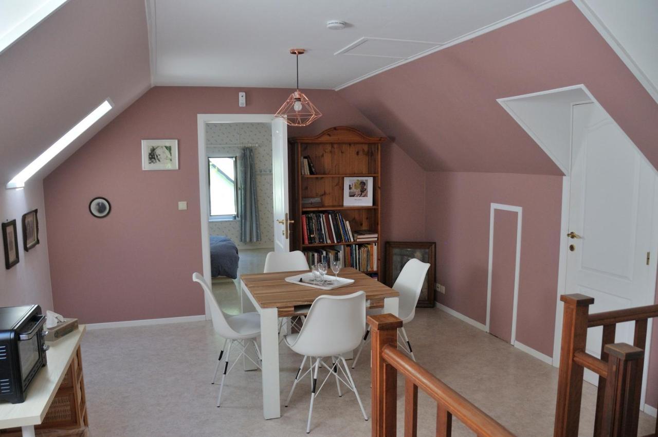 Suite Familiale Avec 2 Chambres Dans Une Villa - Quartier Vert Et Boise - 5 Kms De 나무르 외부 사진