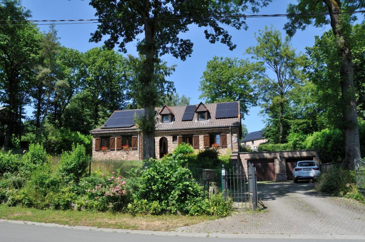 Suite Familiale Avec 2 Chambres Dans Une Villa - Quartier Vert Et Boise - 5 Kms De 나무르 외부 사진