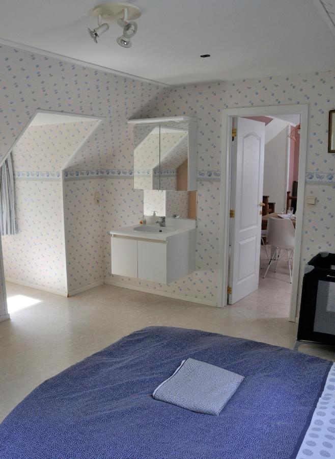 Suite Familiale Avec 2 Chambres Dans Une Villa - Quartier Vert Et Boise - 5 Kms De 나무르 외부 사진